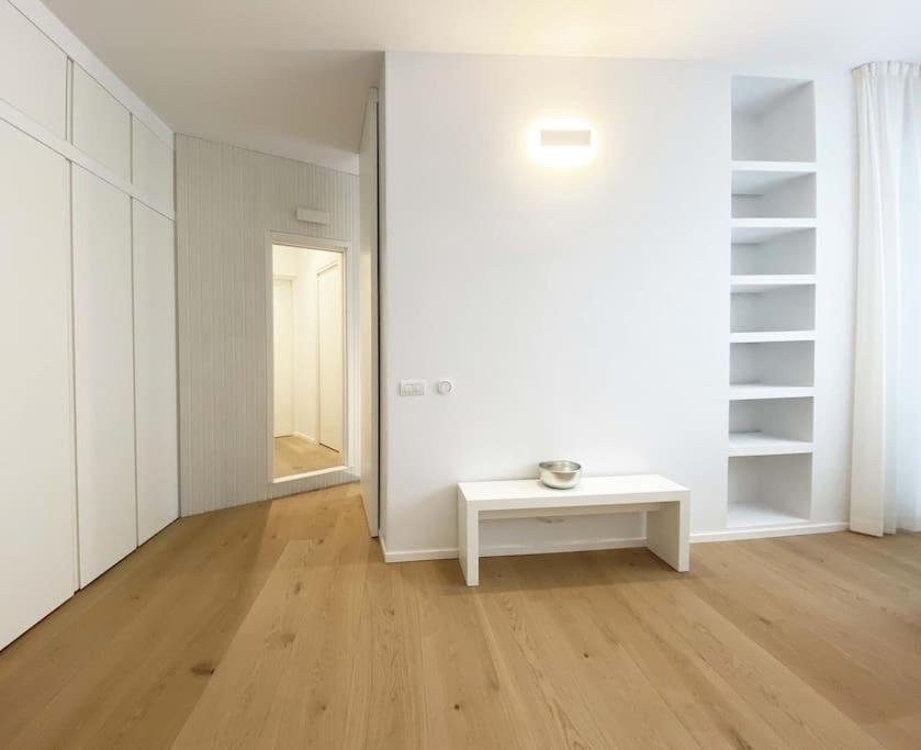 The Window On The Theatre And The Cathedral - Luxury Apartment Como Dış mekan fotoğraf