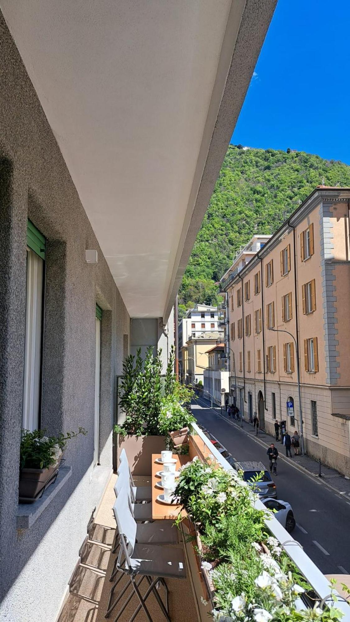 The Window On The Theatre And The Cathedral - Luxury Apartment Como Dış mekan fotoğraf